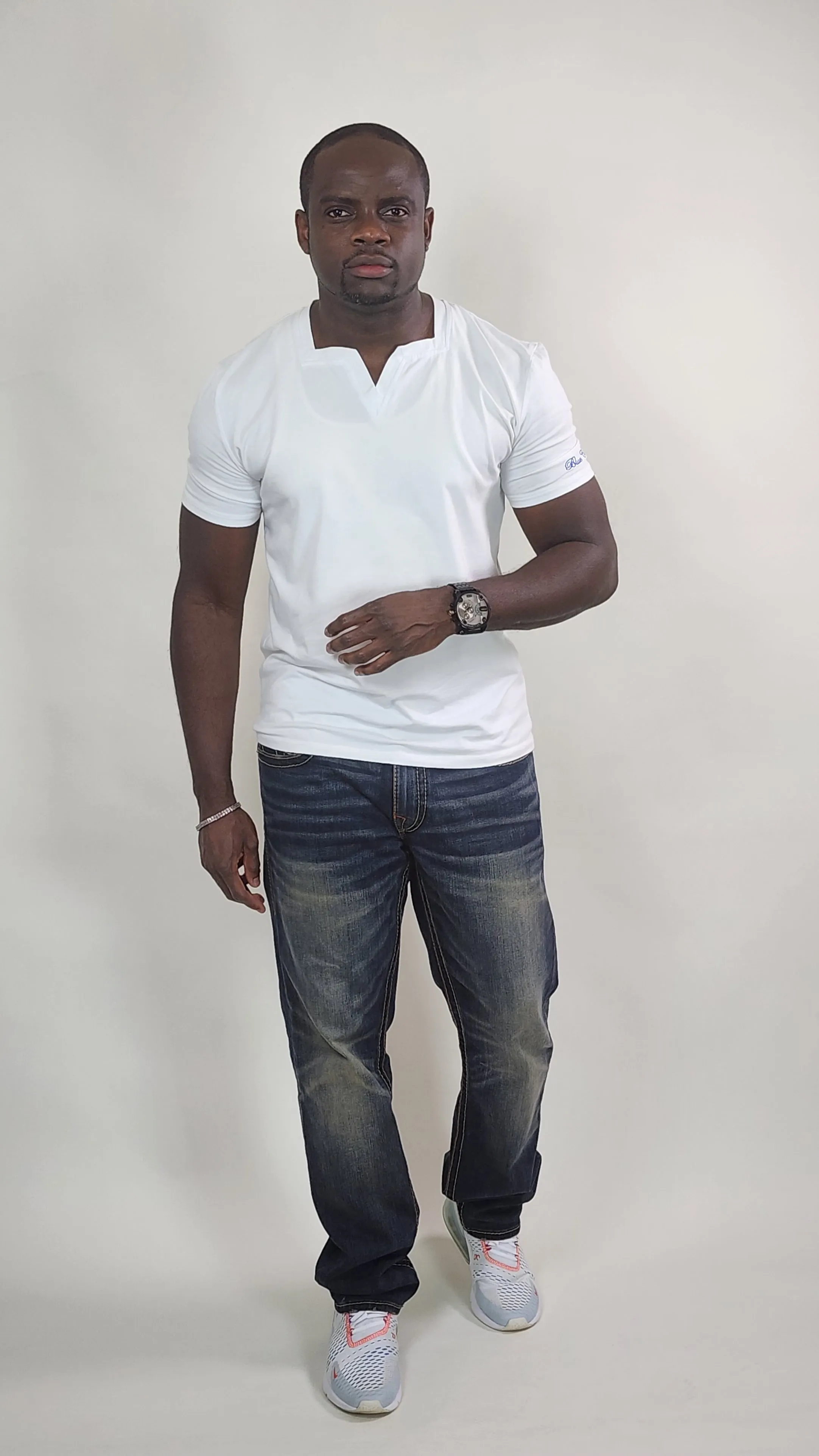 Men White Square V-neck T-shirt. Blue Cavalz