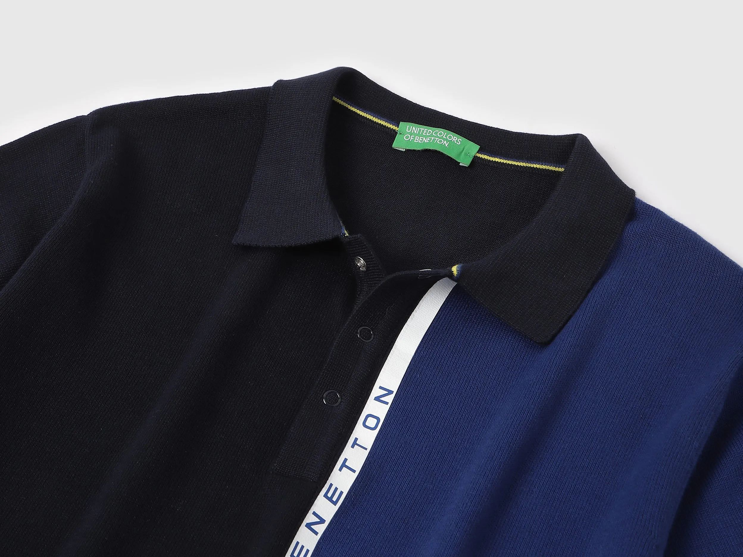 Regular Fit Polo Neck Colorblock Tshirt