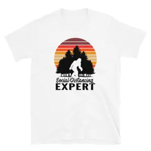 Sasquatch: Social Distancing Expert Men's T-Shirt